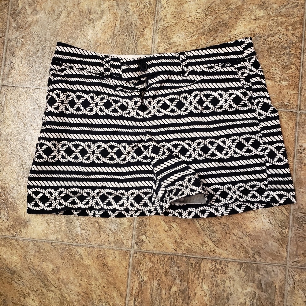 Crown and Ivy Shorts